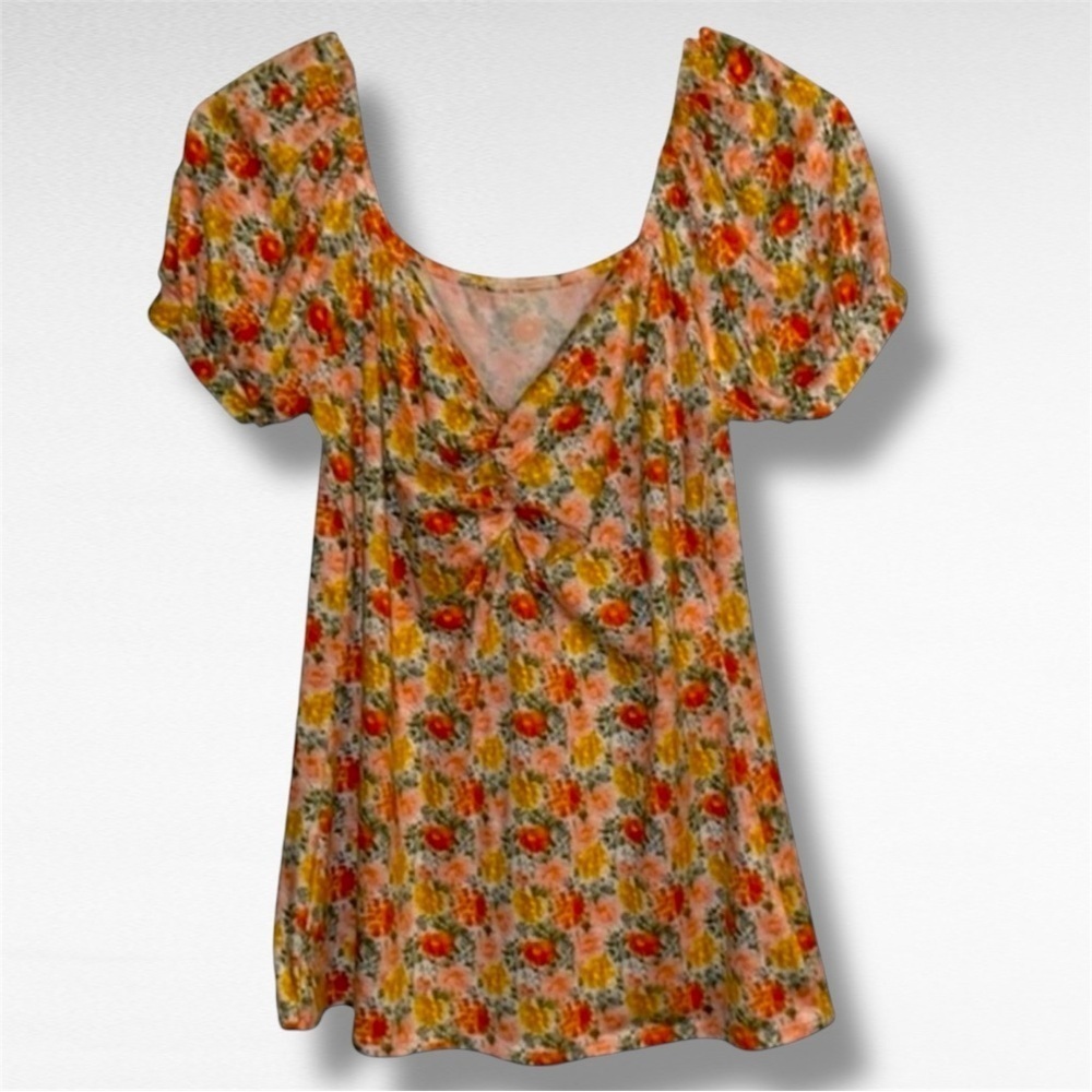 🌺LES AMIS FLORAL V NECK RUNCHED TOP